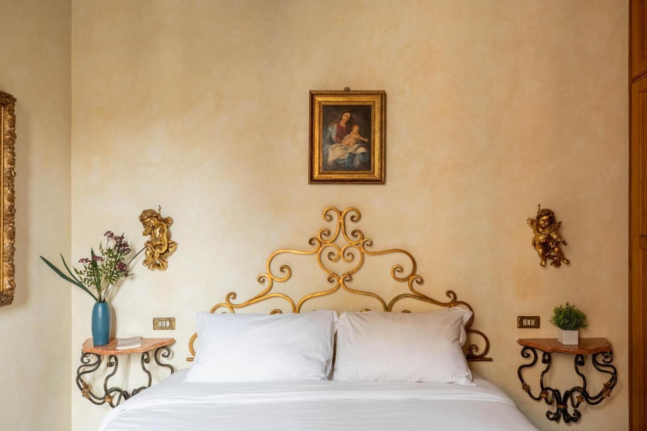 Appartamento Iflat Golden Gem In Trevi Roma Esterno foto